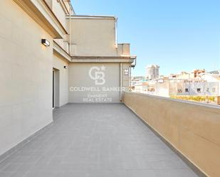 Vista exterior de Àtic en venda en  Barcelona Capital amb Aire condicionat, Terrassa i Forn