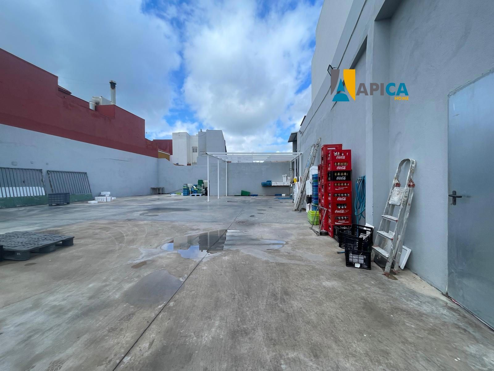 Vista exterior de Terreno en venta en La Línea de la Concepción