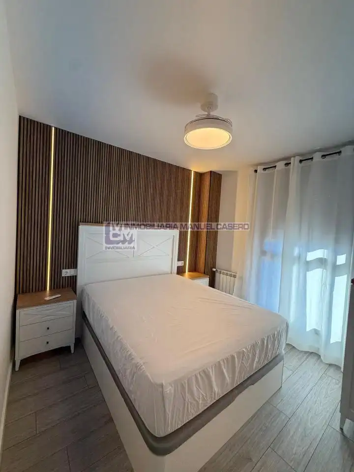 Bedroom of Flat for rent in Cáceres  with Air Conditioner, Heating and Terrace