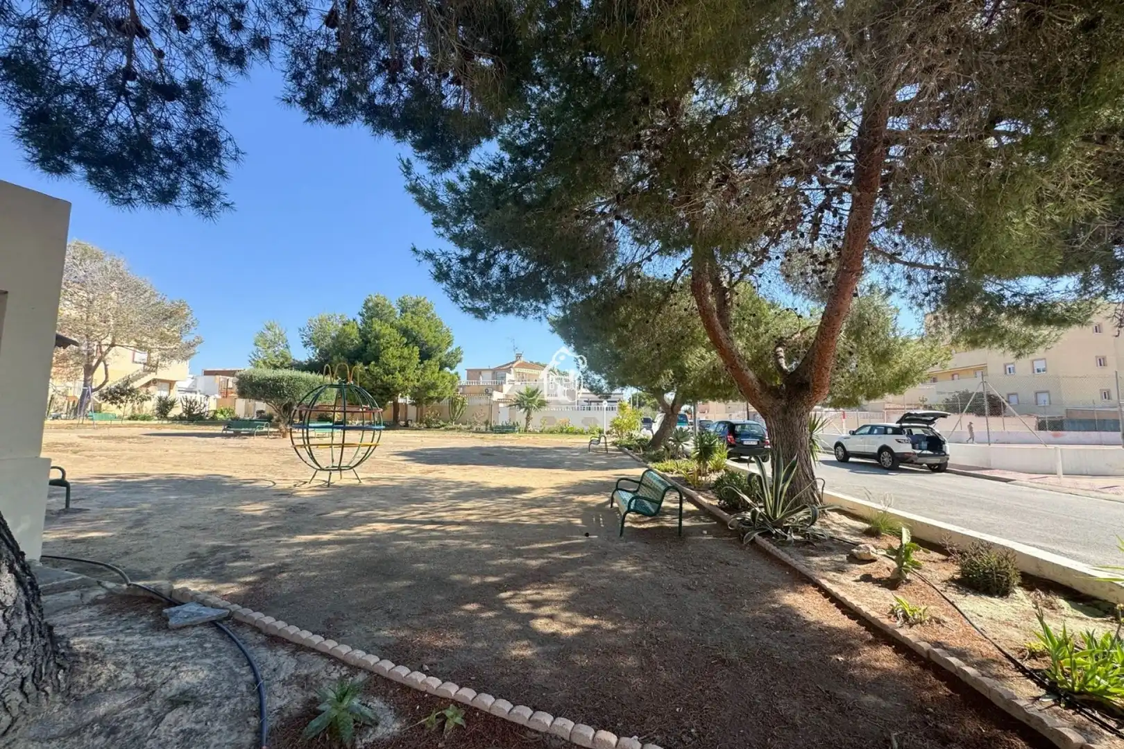 Aparcament de Casa o xalet en venda en Orihuela amb Aire condicionat, Terrassa i Piscina