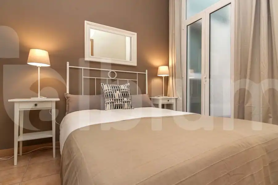Schlafzimmer von Wohnung zur Miete in Barcelona mit Klimaanlage und Heizung