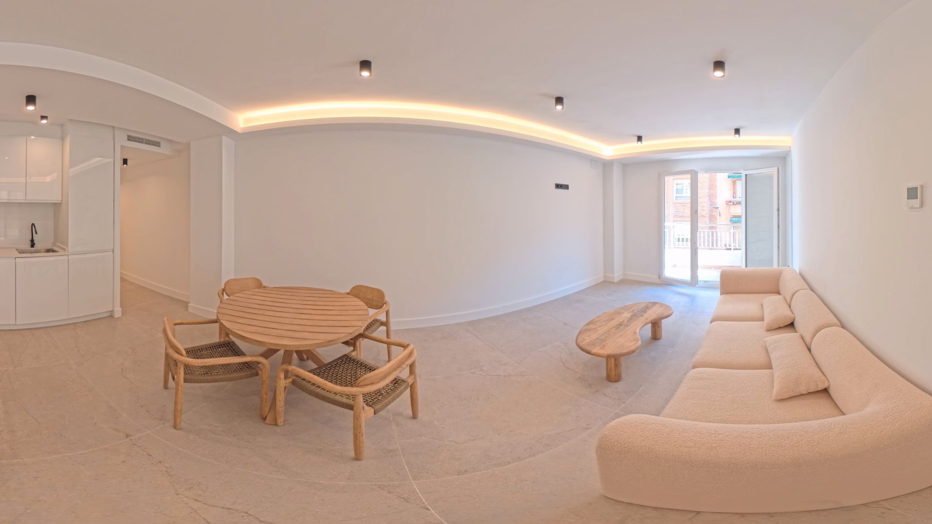 Pis en venda a Carrer Arquitecto Morell, 17, Ensanche - Diputación, Centro