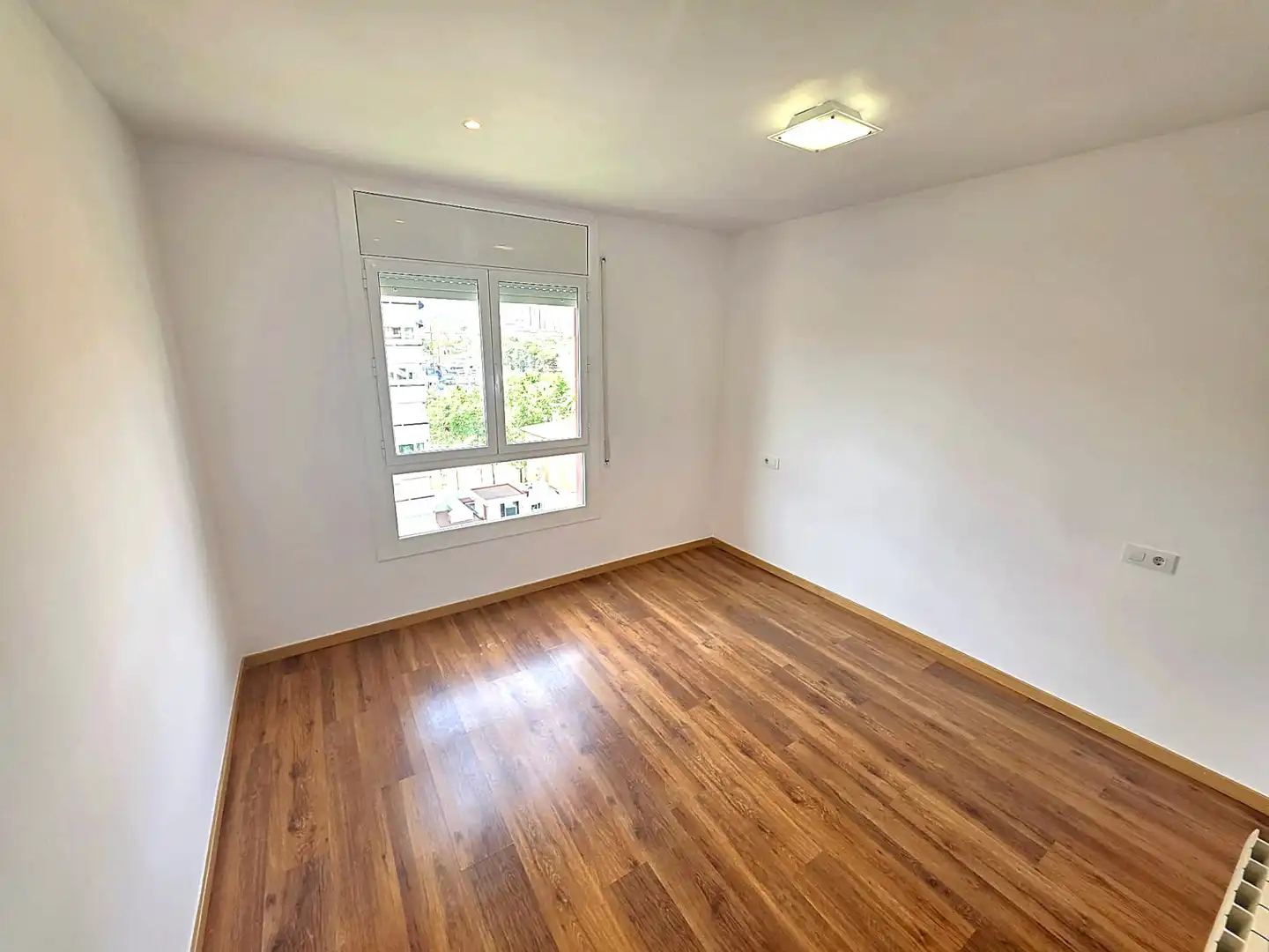 Wohnung zur Miete in Calle de Felipe de Paz, La Maternitat i Sant Ramon