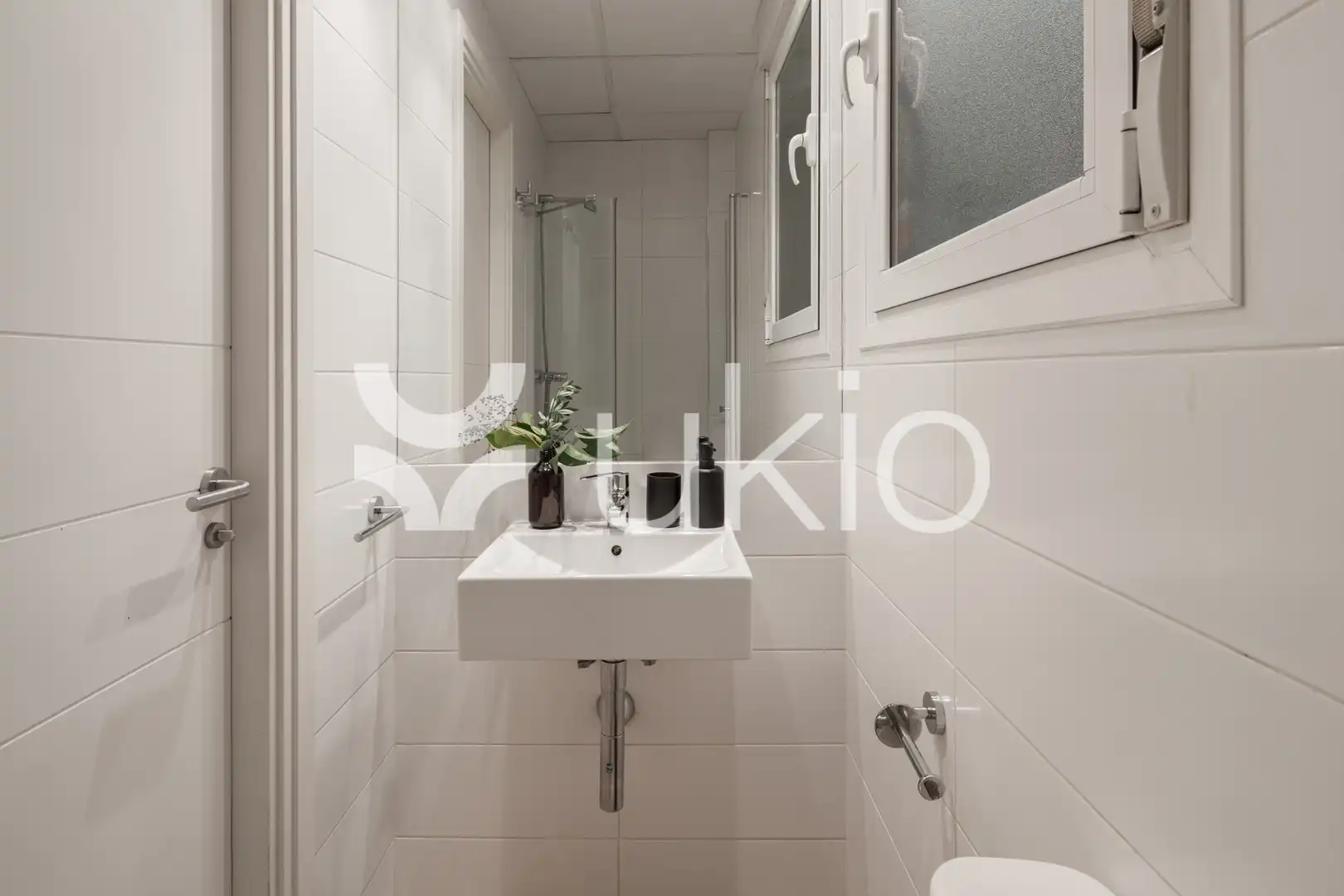 Baño de Apartamento de alquiler en Madrid con Aire acondicionado, Calefacción y Amueblado