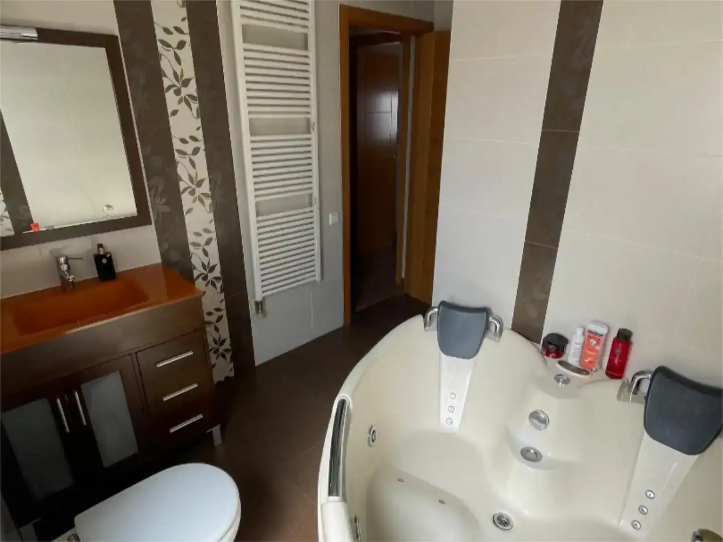 Badezimmer von Wohnung zum Verkauf in  Lleida Capital mit Klimaanlage und Terrasse