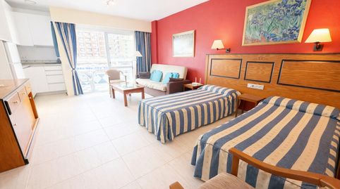 Foto 2 von Wohnung zum Verkauf in Calle Lamo de Espinosa, 10, Puerto Deportivo, Fuengirola