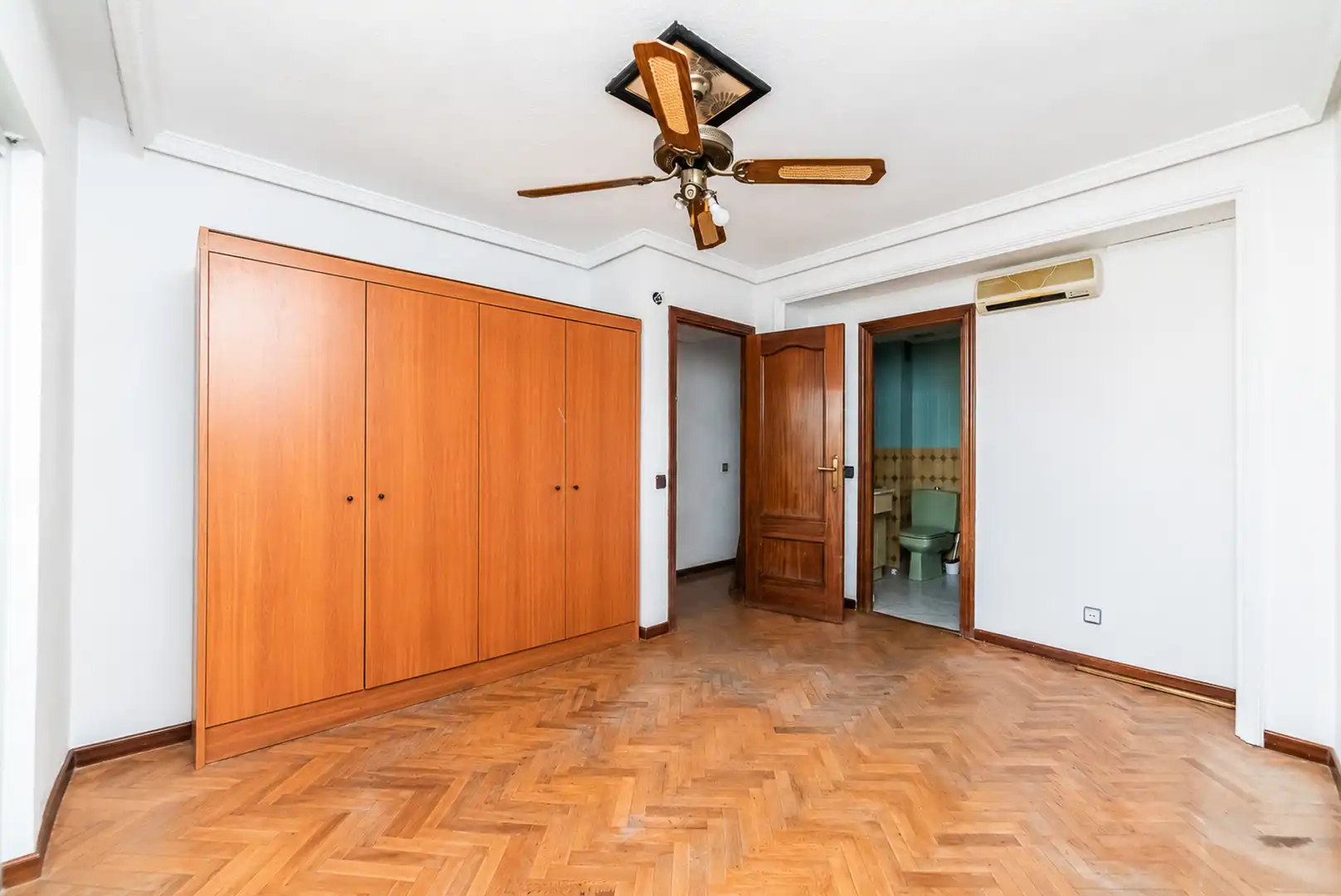 Habitación de Piso en venta en Móstoles con Calefacción, Parquet y Terraza