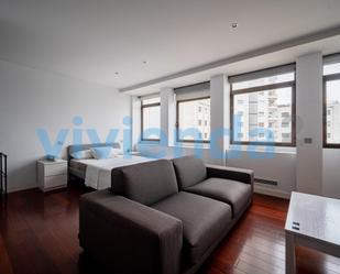 Living room of Study to rent in  Madrid Capital  with Air Conditioner, Heating and Balcony