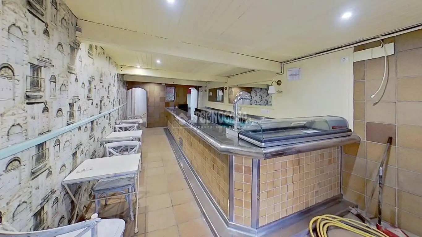 Local comercial en venda a Centre - Passeig i Rodalies