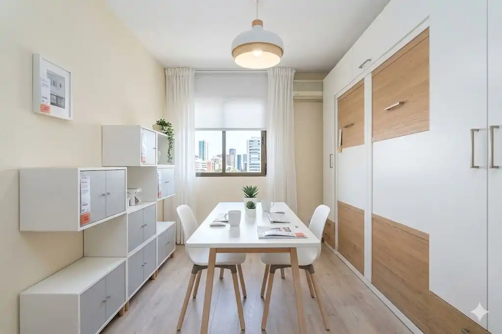 Dining room of Flat for sale in Sevilla  with Air Conditioner and Heating