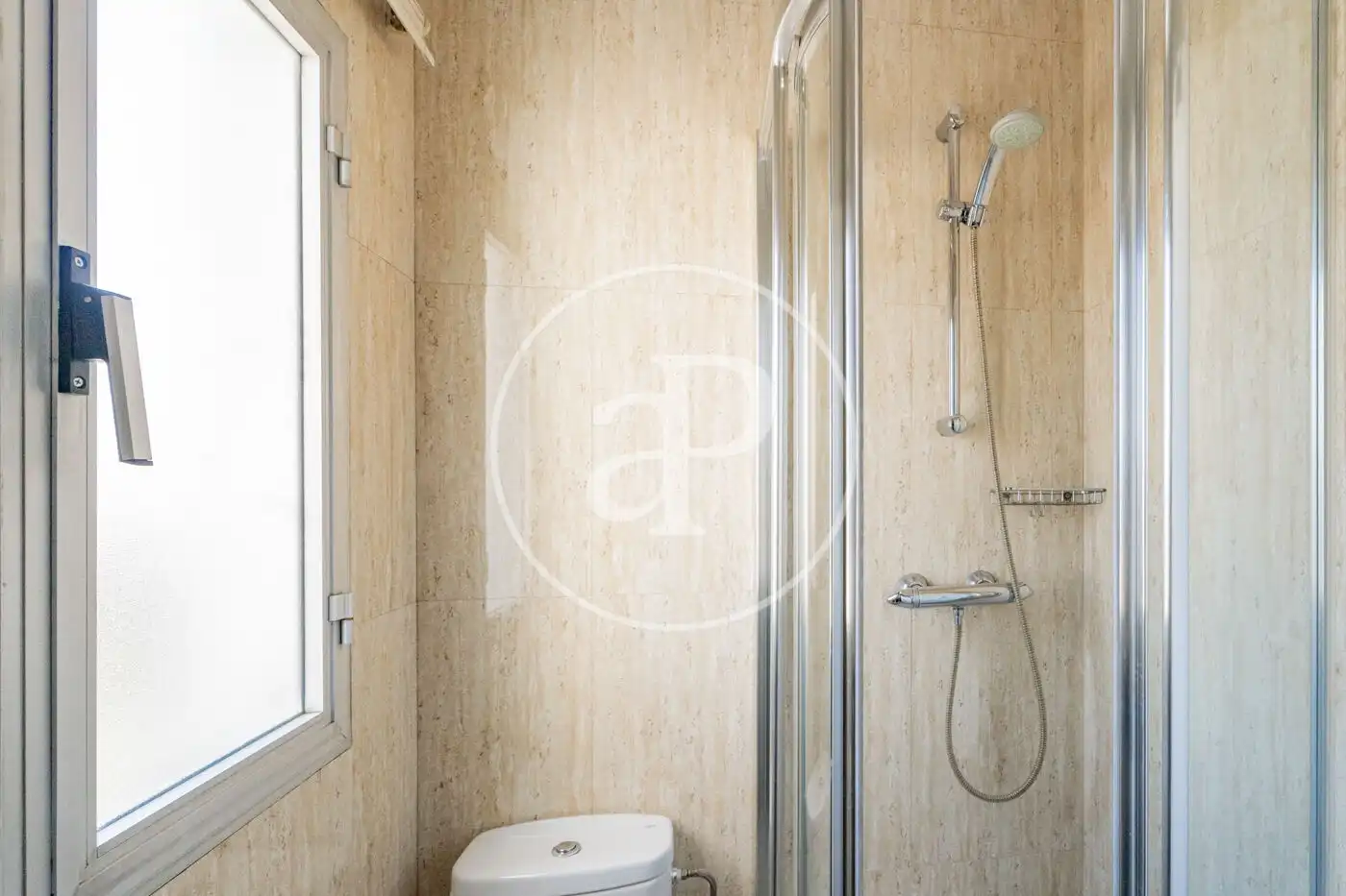 Bathroom of Attic for sale in Madrid  with Air Conditioner, Heating and Private garden