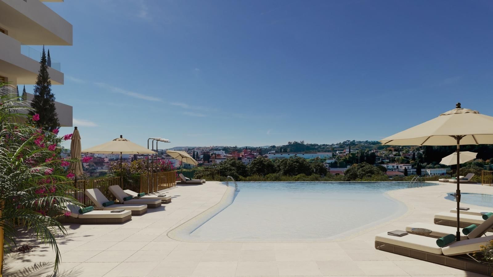Swimming pool of Planta baja for sale in Fuengirola  with Air Conditioner, Private garden and Terrace