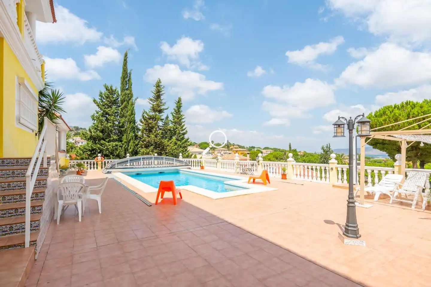 Piscina de Casa o xalet en venda en Alhaurín de la Torre amb Aire condicionat, Jardí privat i Terrassa
