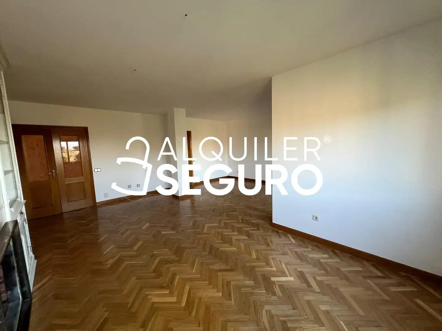 Sala de estar de Piso de alquiler en Fuencarral - El Pardo