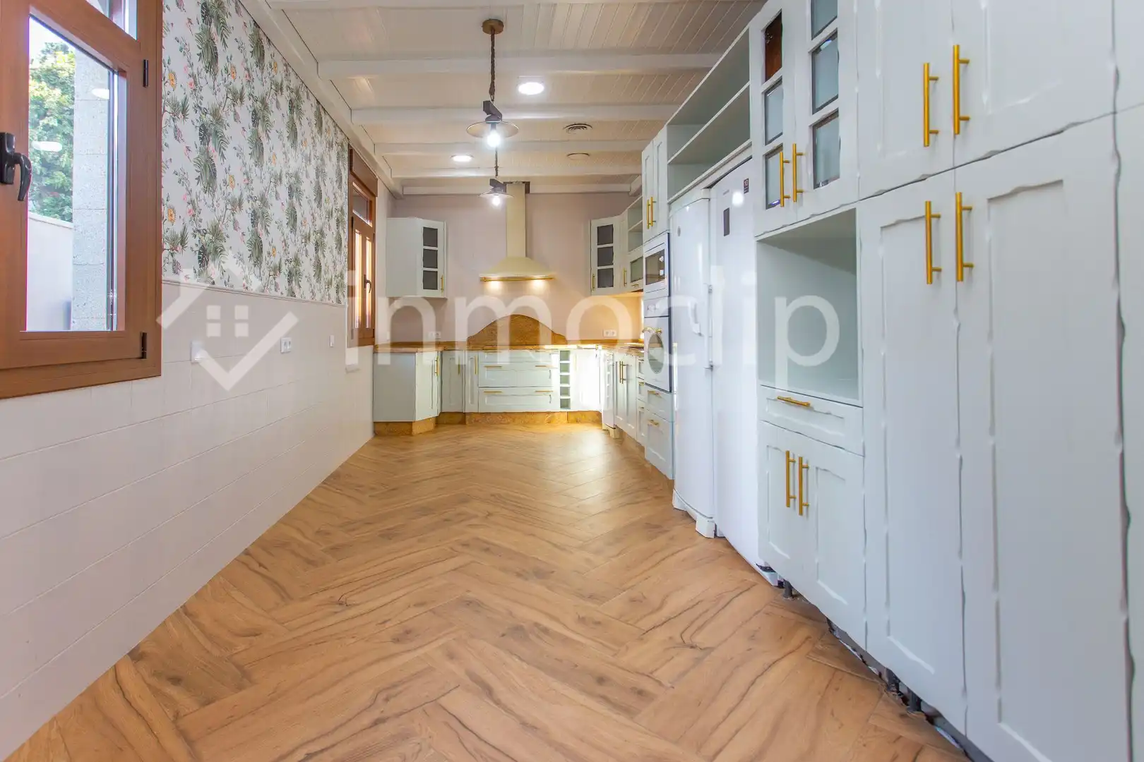 Houses for sale in CALLE GONZÁLEZ GORDON, Parque Avenida