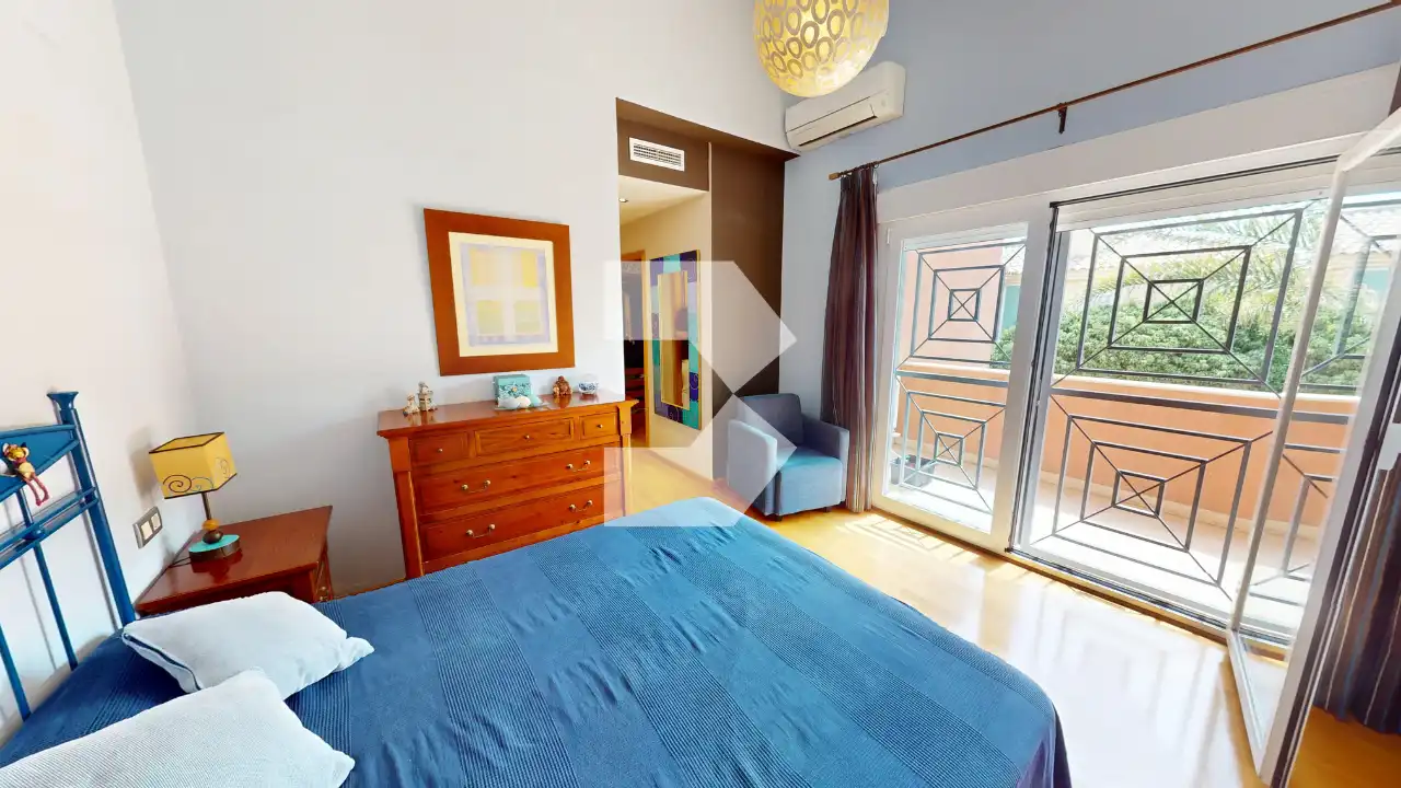 Dormitori de Casa o xalet en venda en Sant Joan d'Alacant amb Jardí privat, Terrassa i Piscina
