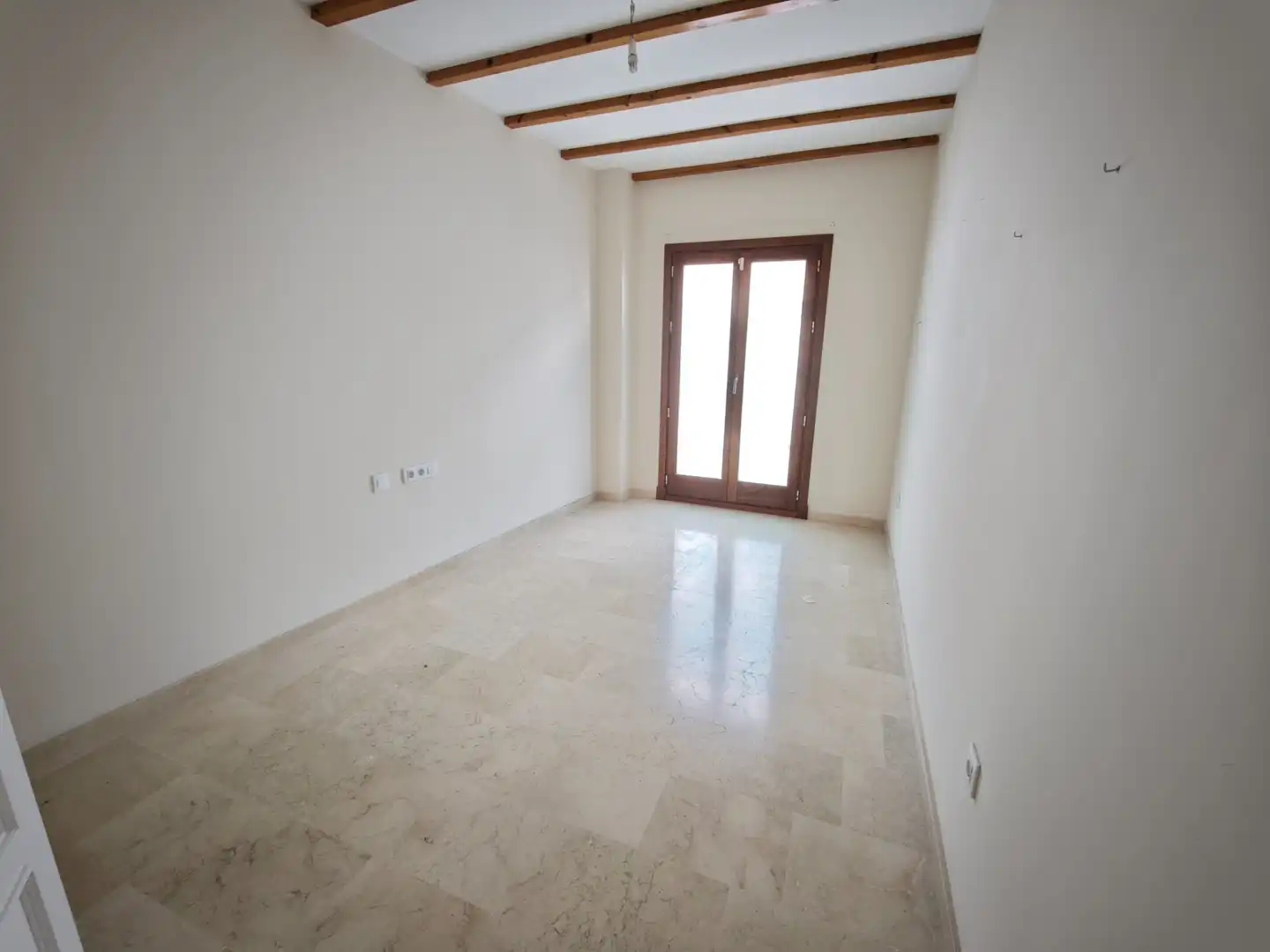 Flat with terrace for sale in Calle Jesús Cautivo 2, imagen 7