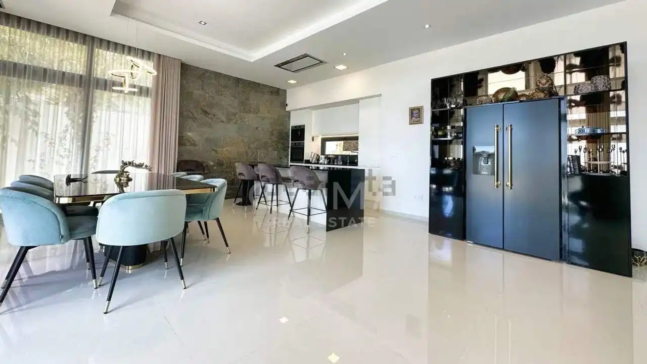 Chalet con terraza en venta en Calle Calle Roma, imagen 9
