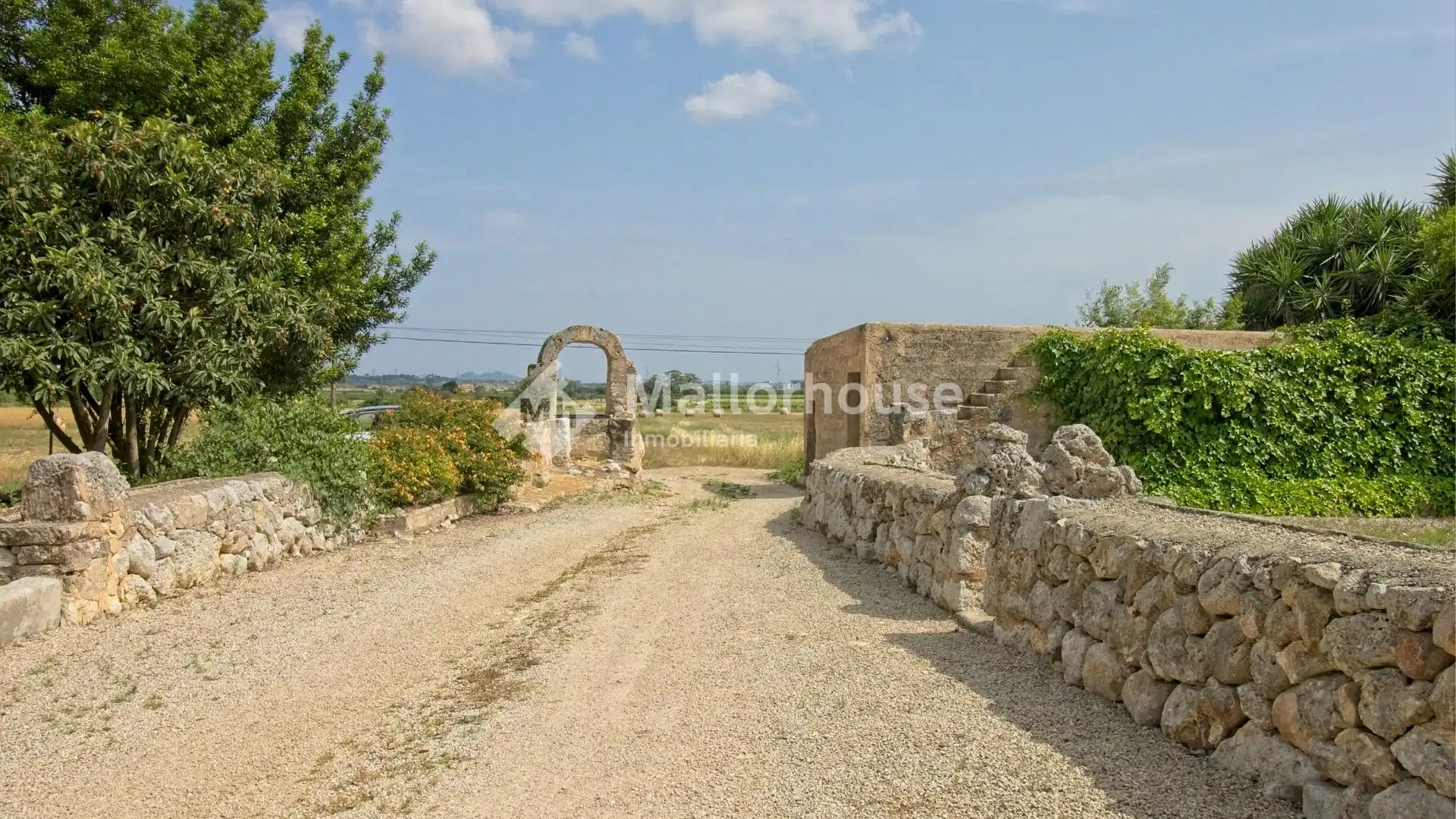 Country homes for sale in Ariany  with Air Conditioner, Private garden and Terrace