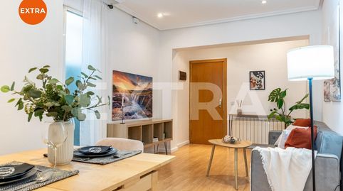Foto 2 de Piso en venta en Calle Pedro Villar, Castillejos - Cuzco, Madrid Capital