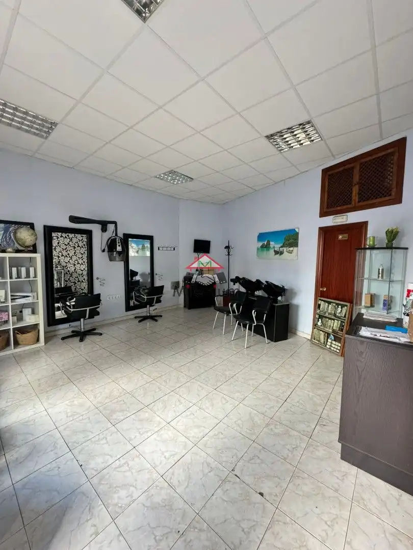 Local comercial en venta en Avenida Agustín Bálsamo 3, imagen 4