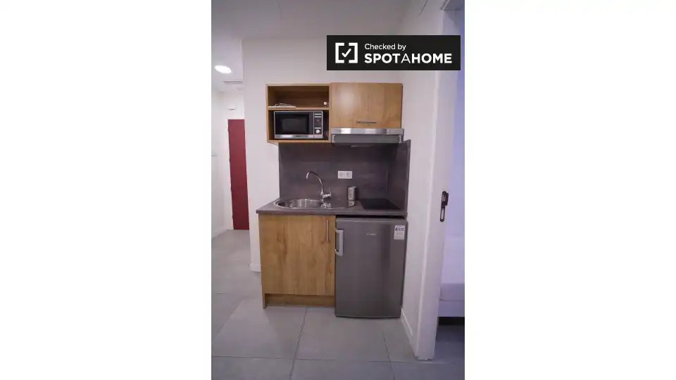 Room in Triana Oeste