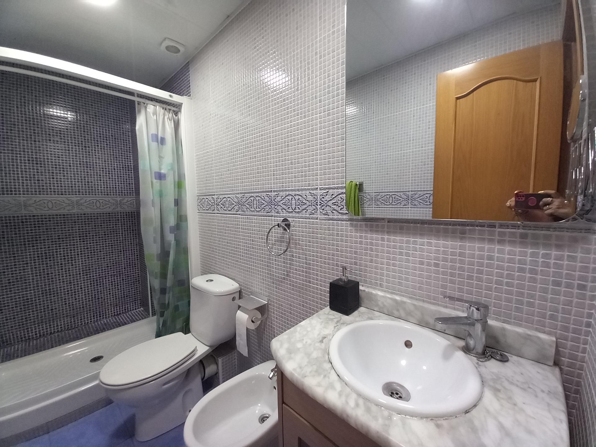 Bathroom of Flat for sale in Mataró  with Balcony