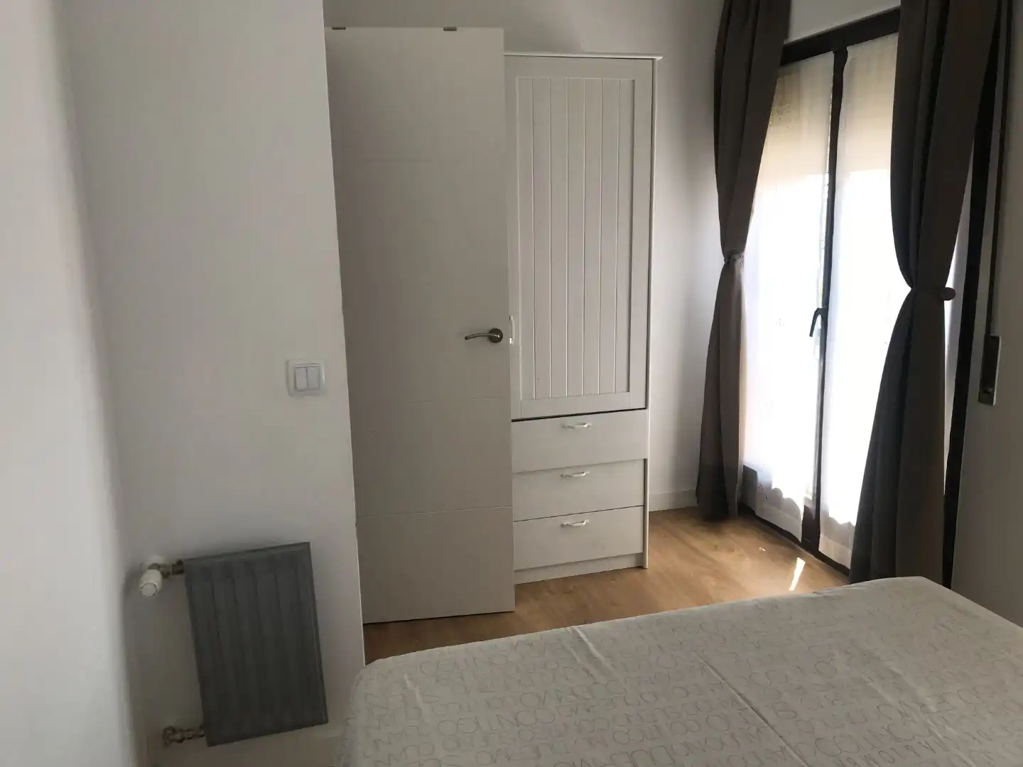 Schlafzimmer von Wohnung zur Miete in Madrid mit Klimaanlage, Heizung und Privatgarten