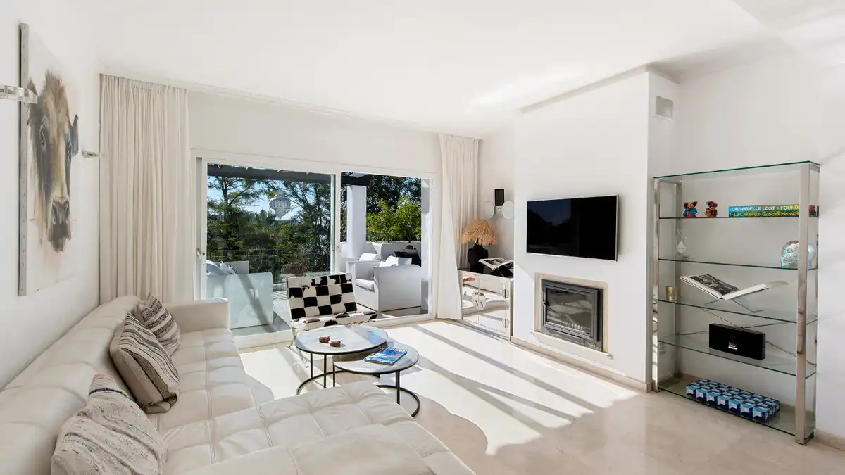 Penthouse with pool for sale in Nueva Andalucía, imagen 2