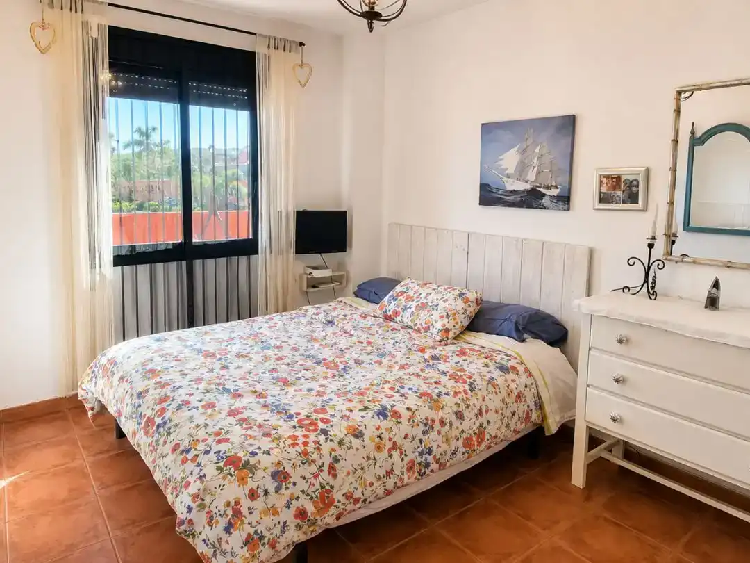 Dormitori de Pis en venda en Casares amb Piscina