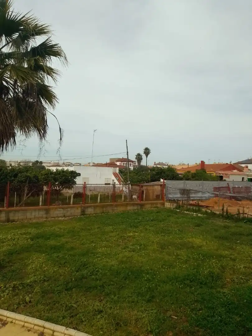 Casa o chalet en venta en Dos Hermanas con Jardín privado, Terraza y Balcón
