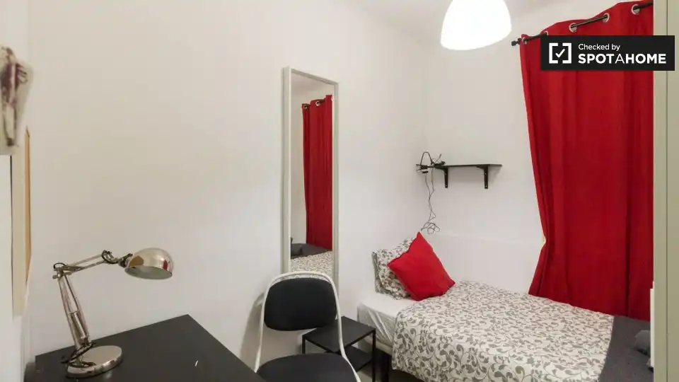 Room in L'Hospitalet de Llobregat, Barcelona
