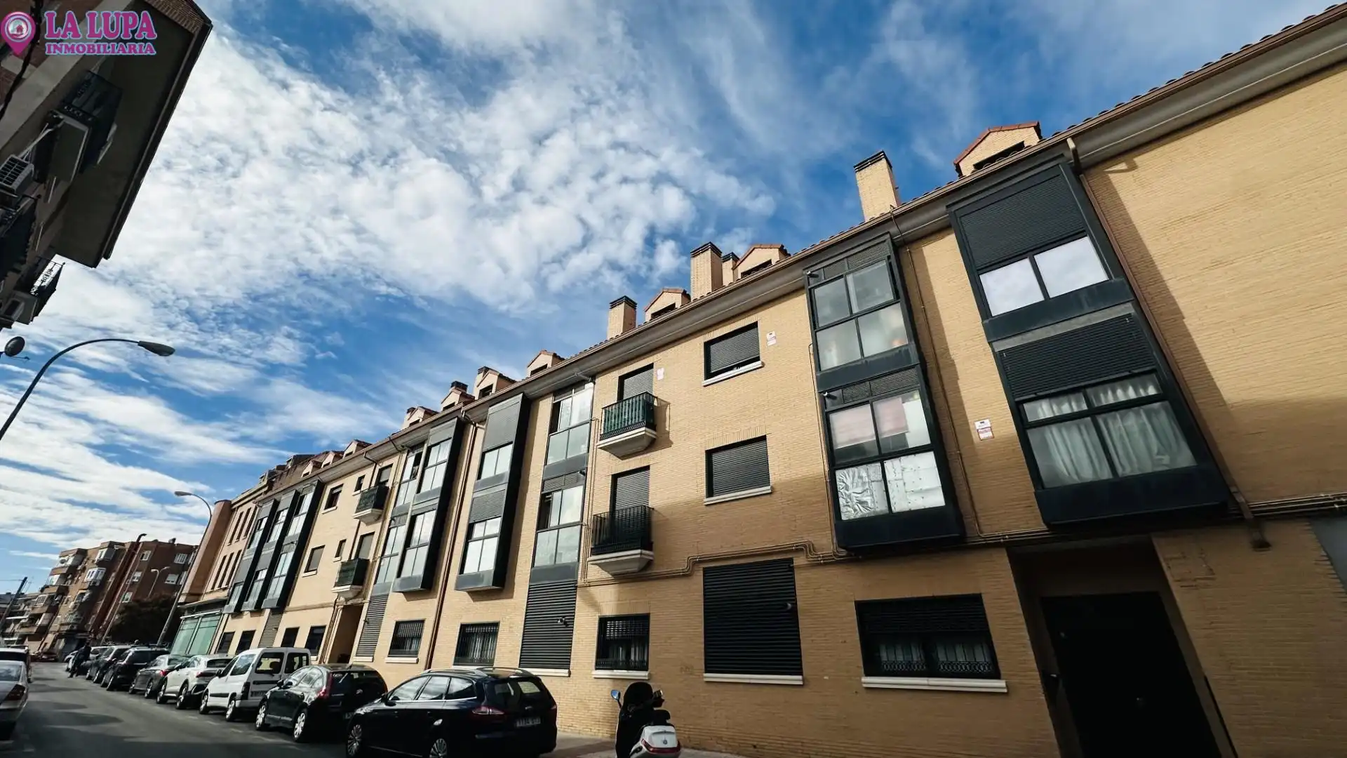 Vista exterior de Ático en venta en Fuenlabrada con Aire acondicionado y Calefacción