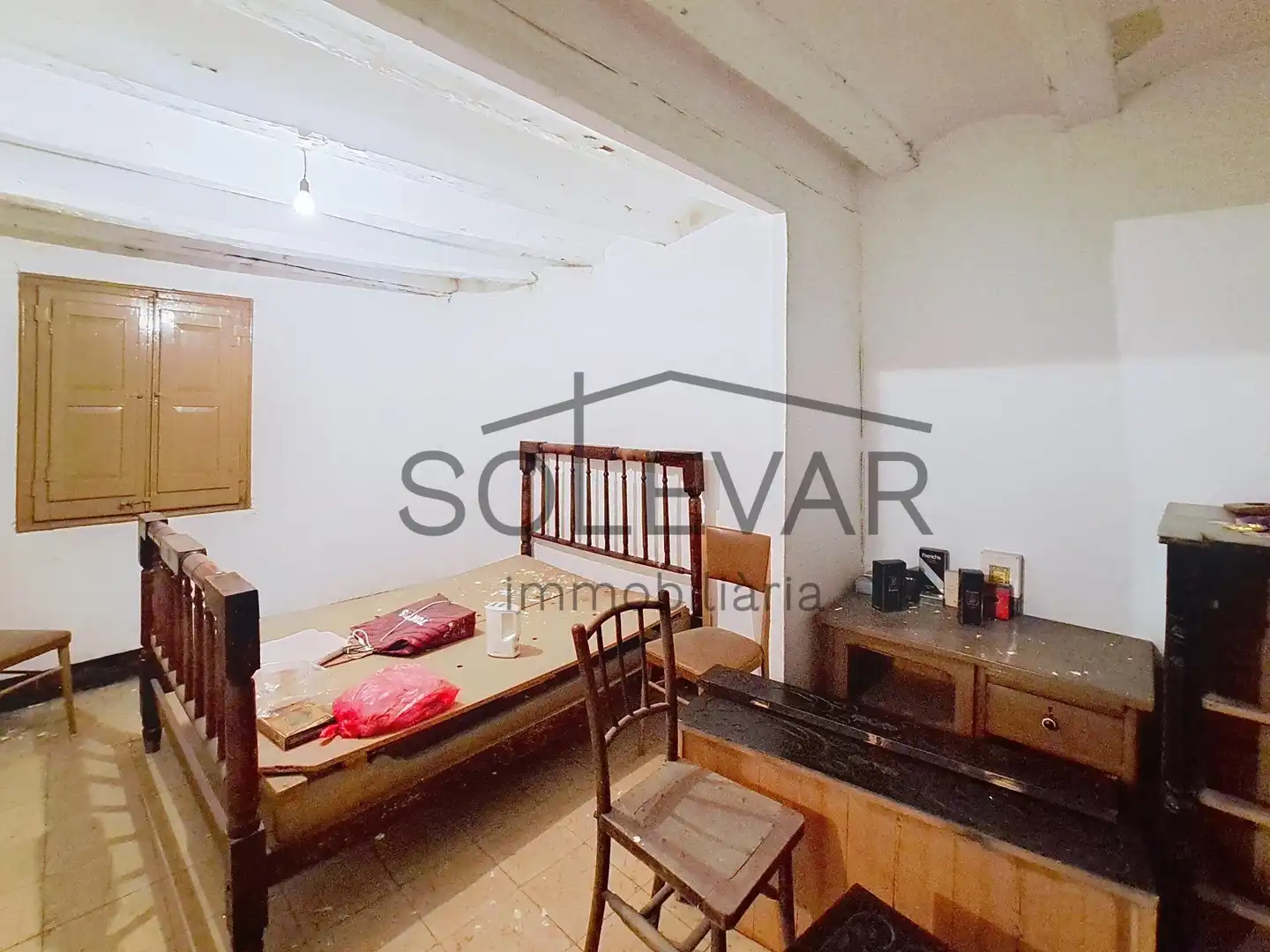 Casa adosada en venda en Tremp amb Traster