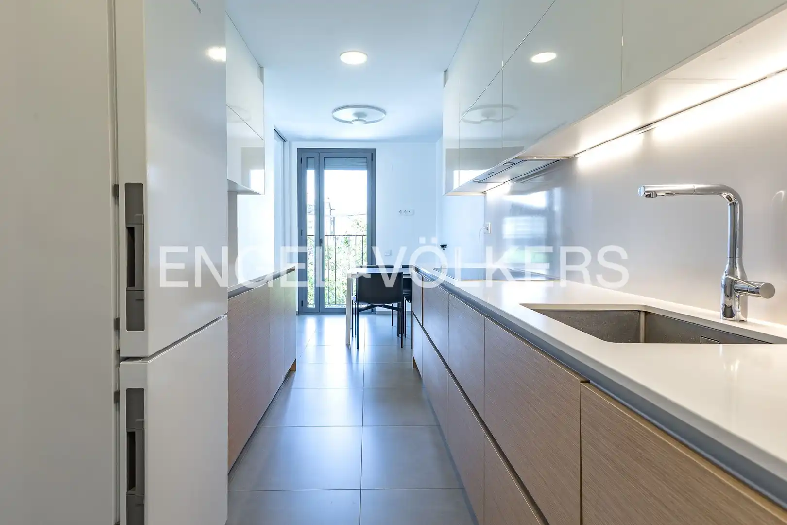 Cocina de Piso de alquiler en Barcelona con Aire acondicionado, Calefacción y Parquet