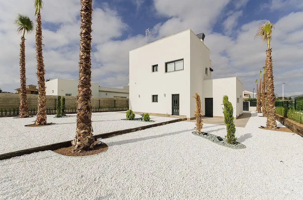 Detached house with terrace for sale in Calle Julia Orbaiceta, imagen 13