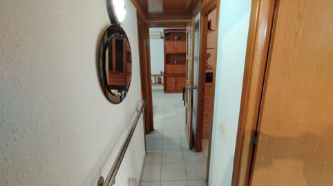 Foto 2 de Piso en venta en La Gavarra, Barcelona