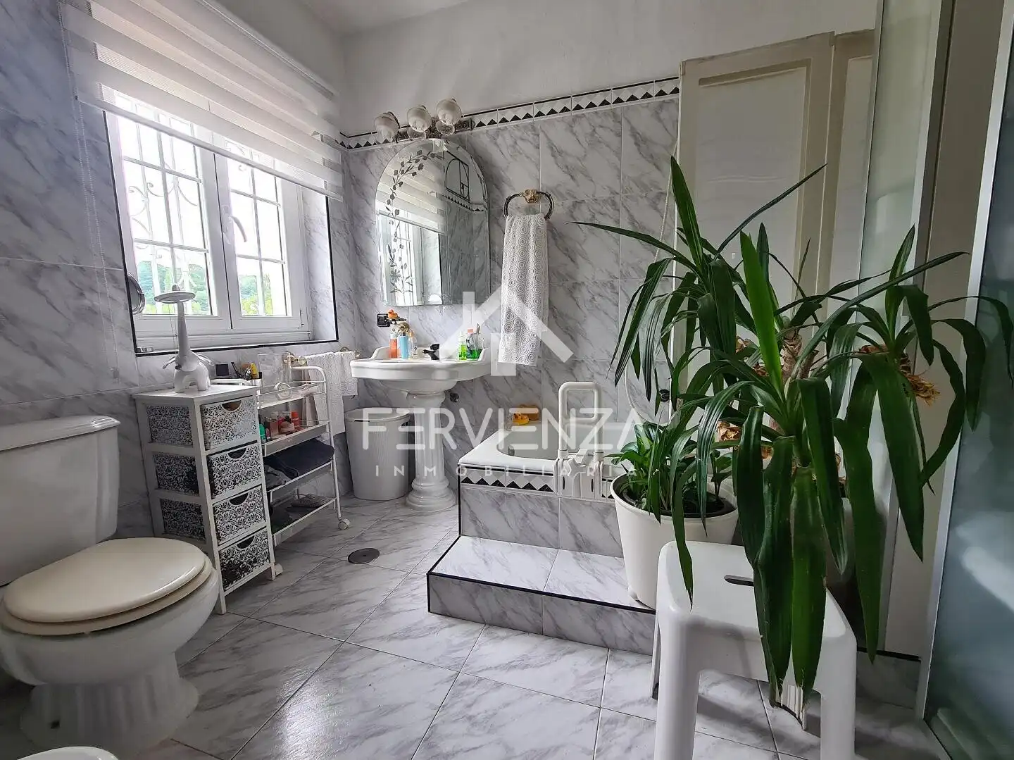 Baño de Casa o chalet en venta en Oviedo 