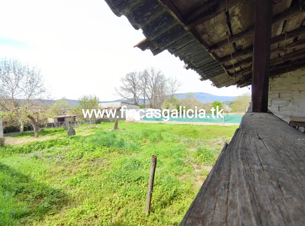 Finca rústica en venda a Verín