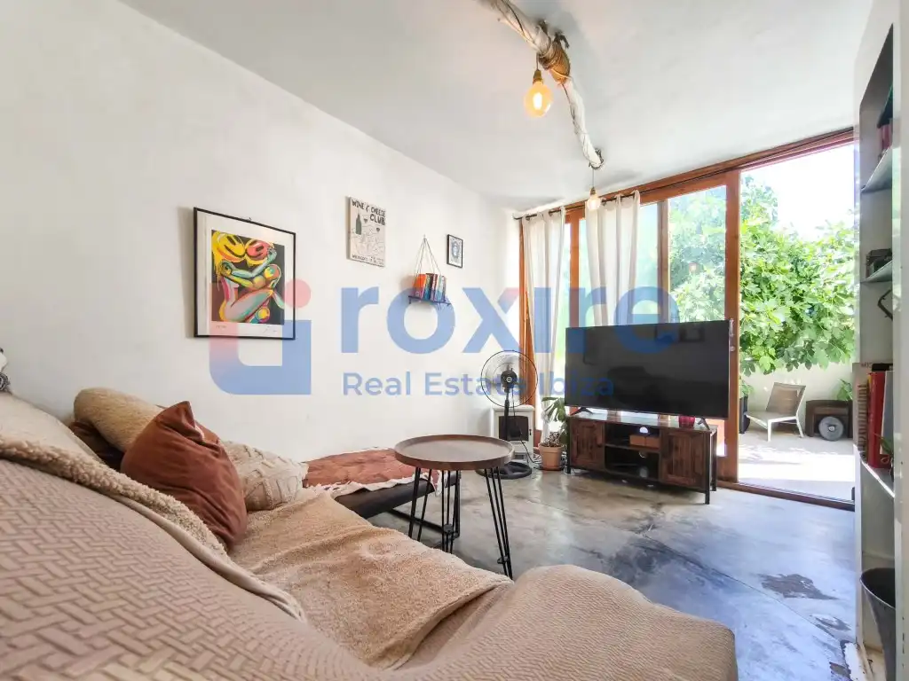 Sala d'estar de Casa o xalet en venda en Sant Josep de sa Talaia amb Aire condicionat, Jardí privat i Terrassa