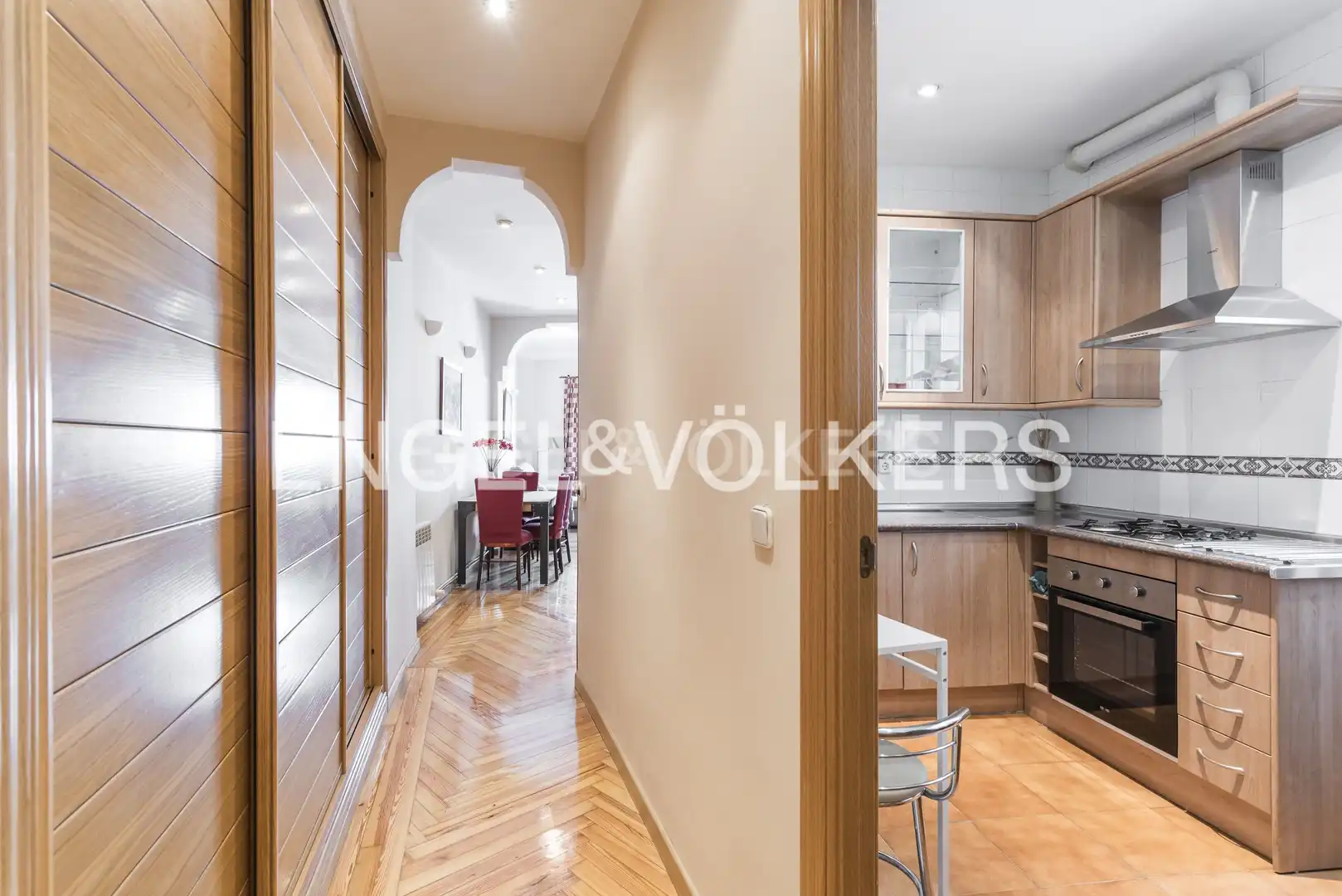 Flat for rent in Madrid  with Air Conditioner, Heating and Furnished