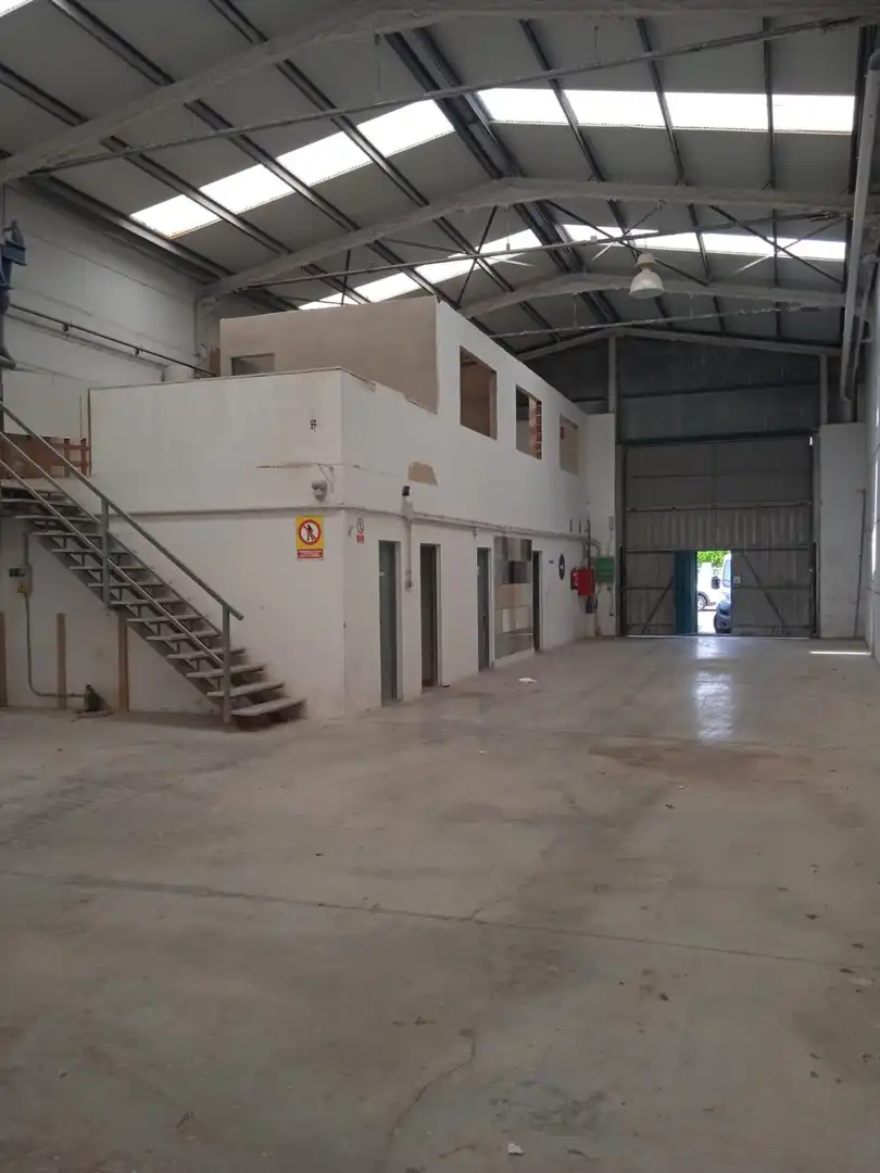 Nave industrial de alquiler en Museros