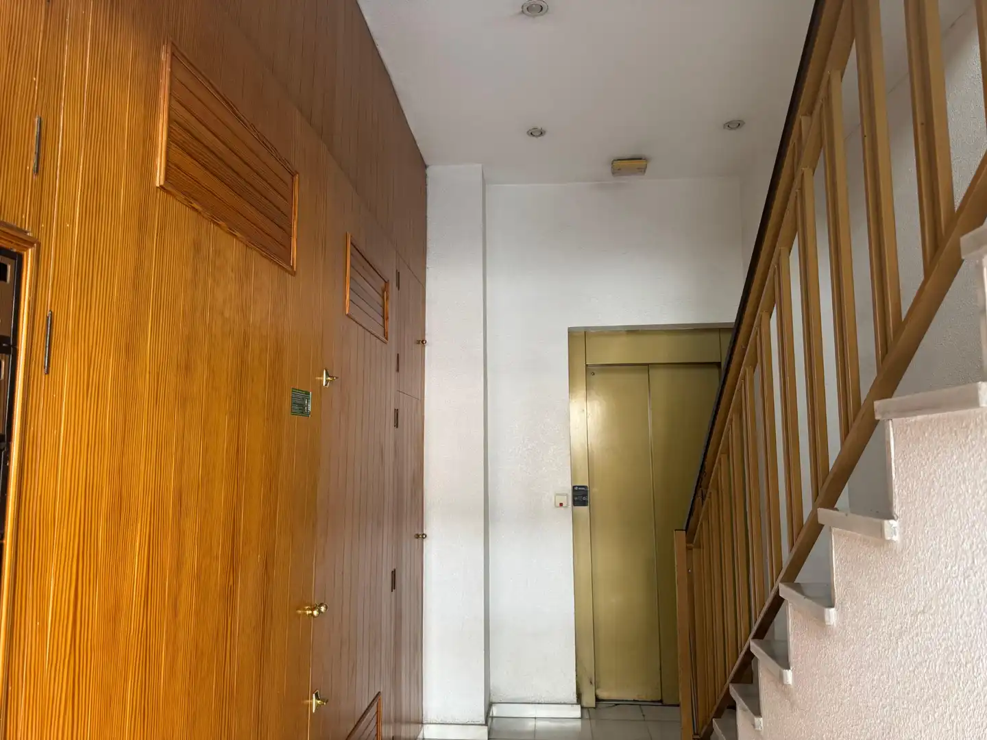 Office space with lift for sale in Carrer Poeta Miguel Hernandez 9, imagen 17