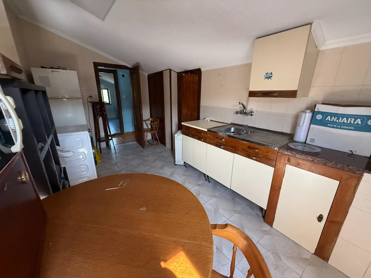 Cuina de Casa o xalet en venda en Corvera de Asturias amb Calefacció, Jardí privat i Parquet