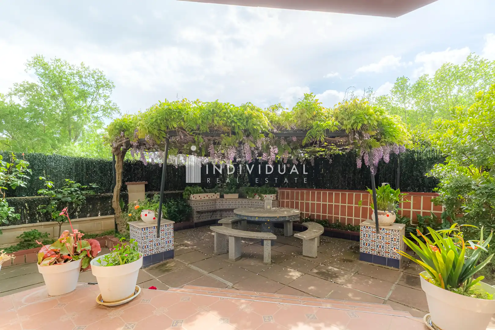 Terrassa de Casa o xalet en venda en Santa Eulàlia de Ronçana amb Aire condicionat, Jardí privat i Parquet