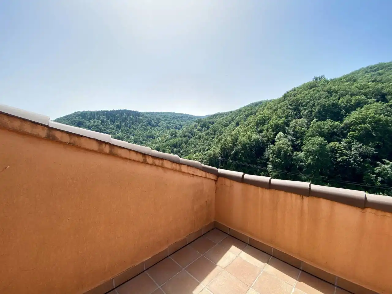 Terrassa de Dúplex en venda en Castellfollit de la Roca amb Calefacció, Terrassa i Moblat
