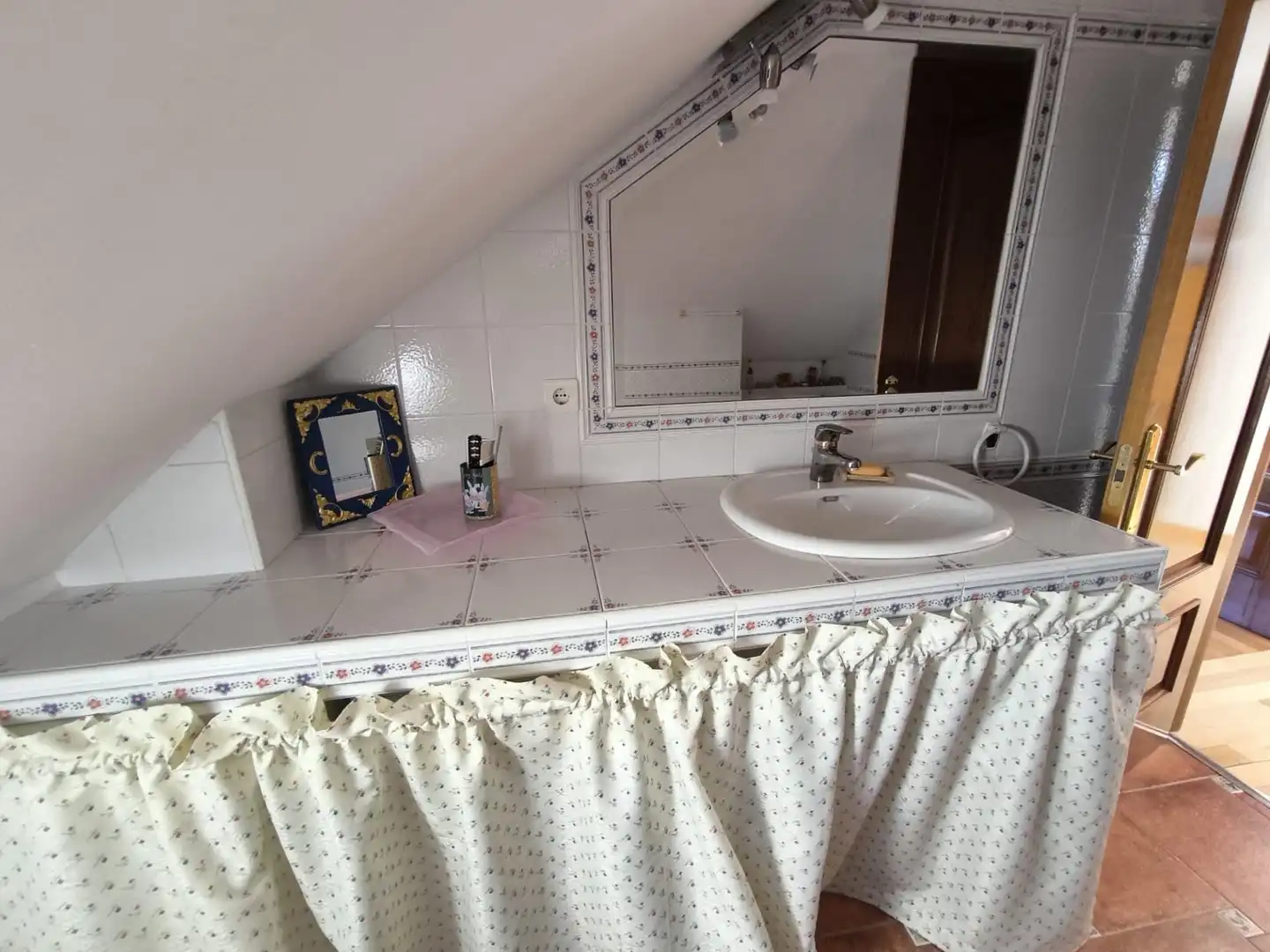 Baño de Casa o chalet en venta en Villaturiel con Calefacción, Jardín privado y Parquet