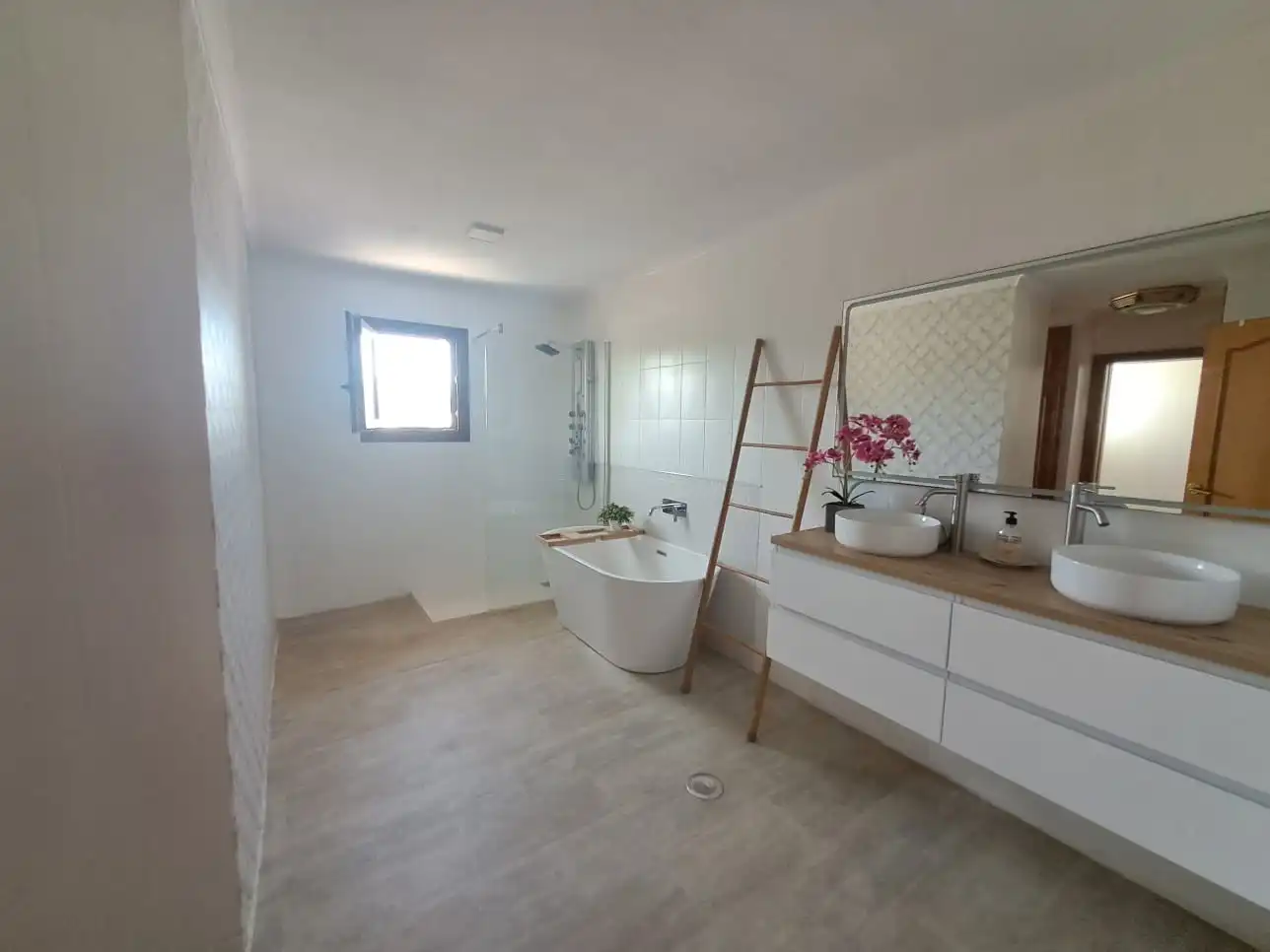 Badezimmer von Haus oder Chalet zur Miete in Mutxamel mit Klimaanlage, Terrasse und Schwimmbad
