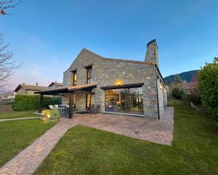 Exterior view of House or chalet for sale in Jaca  with Heating, Private garden and Parquet flooring