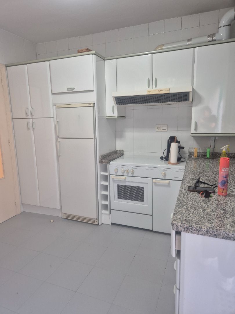 Kitchen of Single-family semi-detached to rent in Utrera  with Furnished